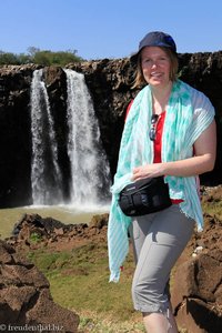 Anne vor dem Blauen Nilwasserfall