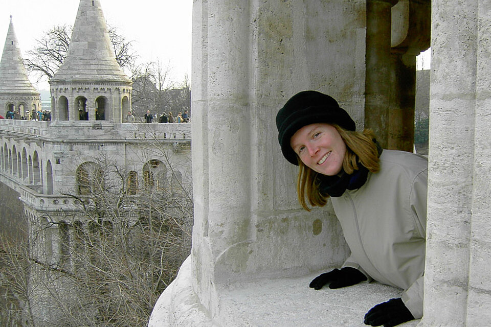 Annette in der Fischerbastei von Budapest