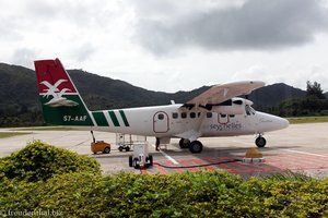 mit dem Flugzeug sind wir von Praslin nach Mahé geflogen