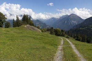 Wanderweg bei der Seilialp