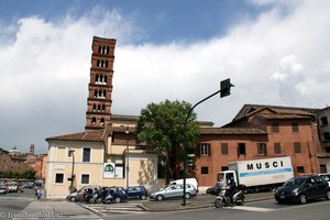 Glockenturm der Santa Maria in Cosmedin