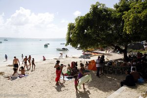 schmaler Strandstreifen bei Pereybere