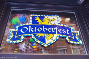 Oktoberfest in der Stone Street von New York