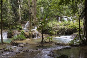 Becken der Sinterterrassen am Houay Se in Laos