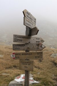 beim Schlotterjoch kreuzen sich mehrere Wanderwege