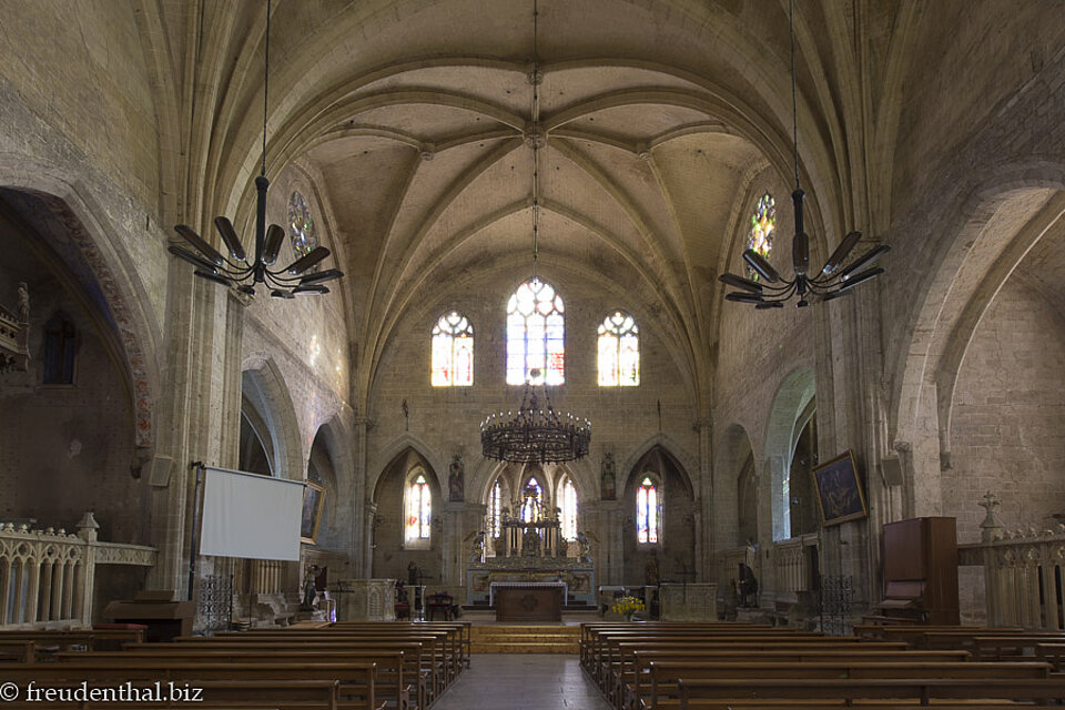 Hauptschiff der Kirche Notre-Dame-de-l’Assomption in Marciac