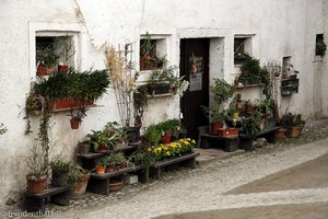 Blumenschmuck in der Burg