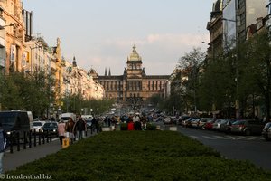 der Wenzelsplatz mit dem Nationalmuseum am oberen Ende