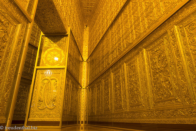 goldenes Labyrinth in der Botahtaung Pagode