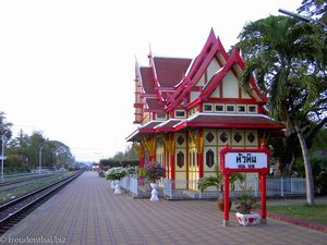 Es ist ruhig beim Bahnhof von Hua Hin