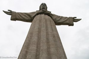 Christus-Statue des Santuário de Cristo Rei