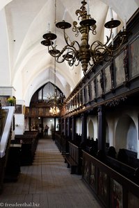 Seitenschiff in der Heiliggeistkirche mit Szenen aus dem Alten Testament
