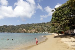 Strand bei Charlotteville in der Man O' War Bay