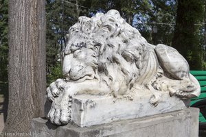 schlafender Löwe im Historischen Stadtpark von Chisinau