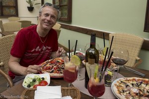 Lars beim Schlemmen in Sighisoara