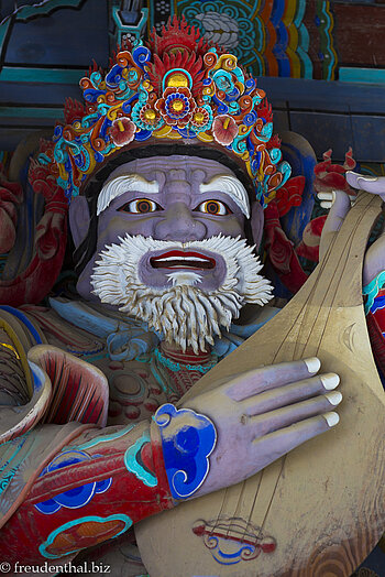 Einer der Vier Himmelskönige im Sinheungsa Tempel