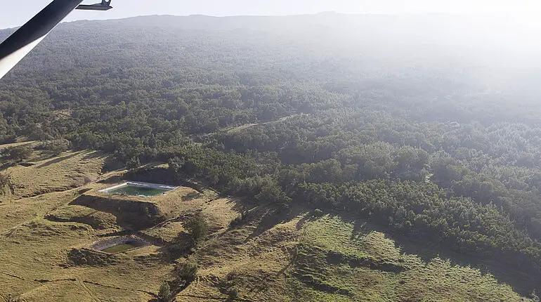 Dunst über den Bergen von La Réunion