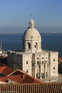 Ein Blick zur Klosterkirche São Vicente de Fora