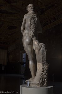 Die graziöse Eva von Antonio Rizzi im Dogenpalast