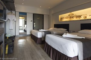 unser Zimmer bei der Ankunft in Thailand im Nuovo City Hotel