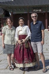 Anne und Lars und die Frau im Hanbok
