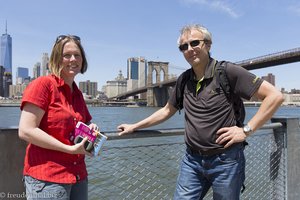 Anne und Lars bei der Brooklyn Bridge
