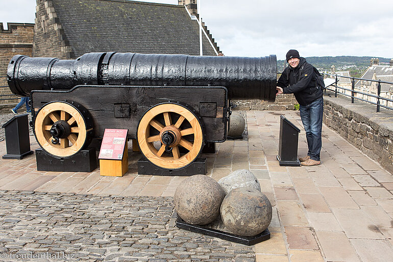 Bitte keine Faxen bei der Mons Meg