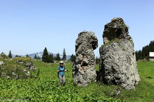 Auffallender Zwillingsfelsen auf dem Meerenboden