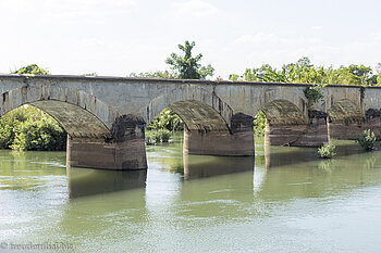 alte französische Eisenbahnbrücke zwischen Don Khon und Don Det