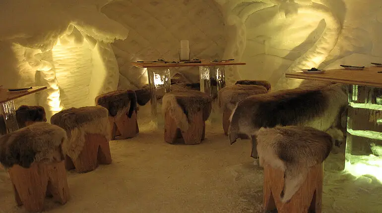 im Restaurant der Iglu Lodge von Oberstdorf