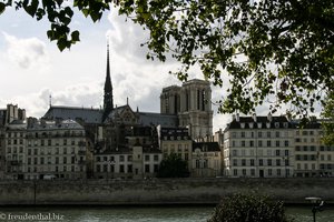 Blick über die Seine zur Ile de Cité