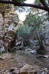 Langsam verengt sich die Schlucht