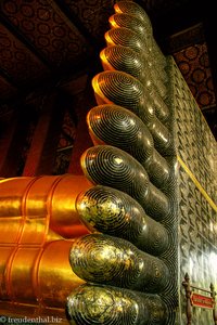 Wat Pho - Füße des Ruhenden Buddhas