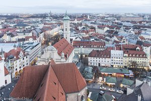 Aussicht vom Alten Peter über München