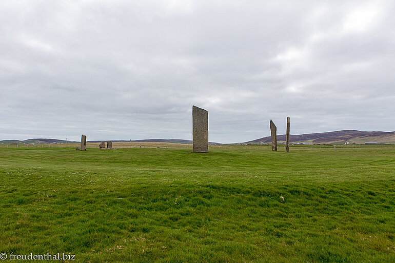 bei den Stehenden Steinen von Stenness