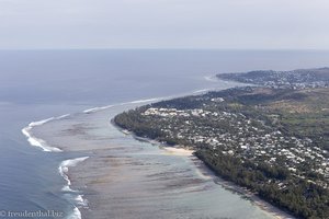 Ultraleichtflug über die Lagune von La Réunion