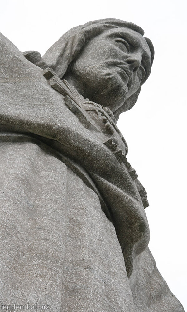 Christus-Statue des Santuário de Cristo Rei in Lissabon