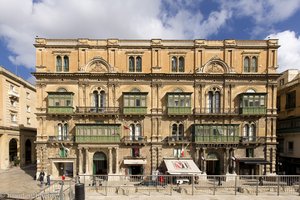 Palazzo mit typisch maltesischen Balkonen