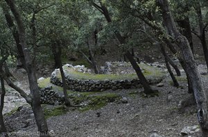 alter Kalkofen im Valle des Cairats