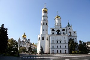 Blick über den Platz Iwan des Großen zu den Kathedralen des Kremls