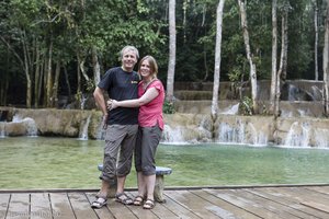 Anne und Lars beim Tad Sae-Wasserfall