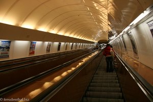 Rolltreppen in der U-Bahn von Prag