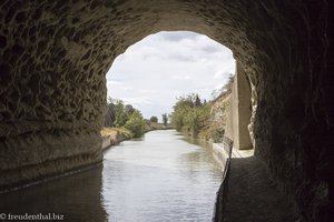 im Tunnel von Malpas am Canal du Midi