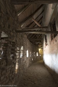 Im Wehrgang von der Kirchenburg Tartlau