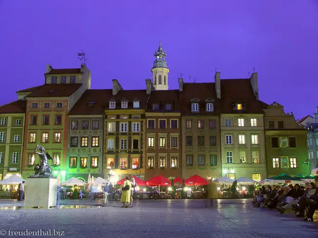 Warschau, Marktplatz bei Nacht