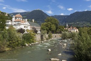 Blick über die Passer auf Meran