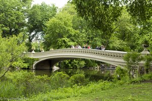 die Bow Bridge im Central Park von New York