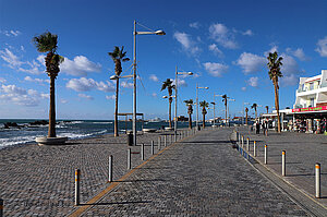 Spaziergang zum Hafen von Paphos