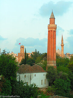 Minarett einer Moschee in Antalya