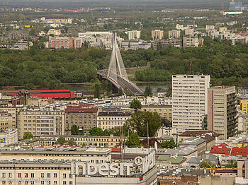 Blick vom Kulturpalast in Warschau zur Weichsel